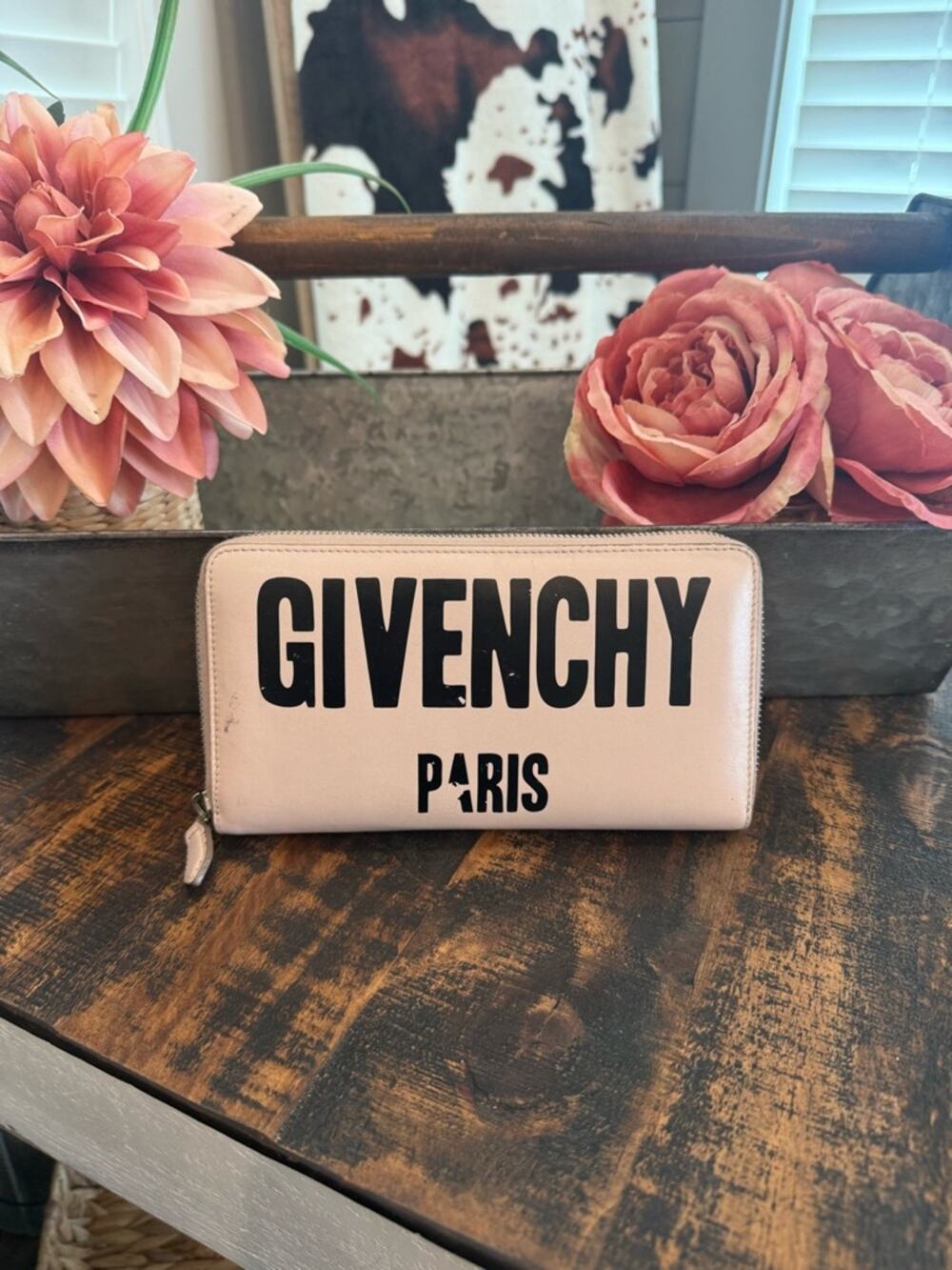 Givenchy Pale Pink/Cream Zip-Around Logo Wallet